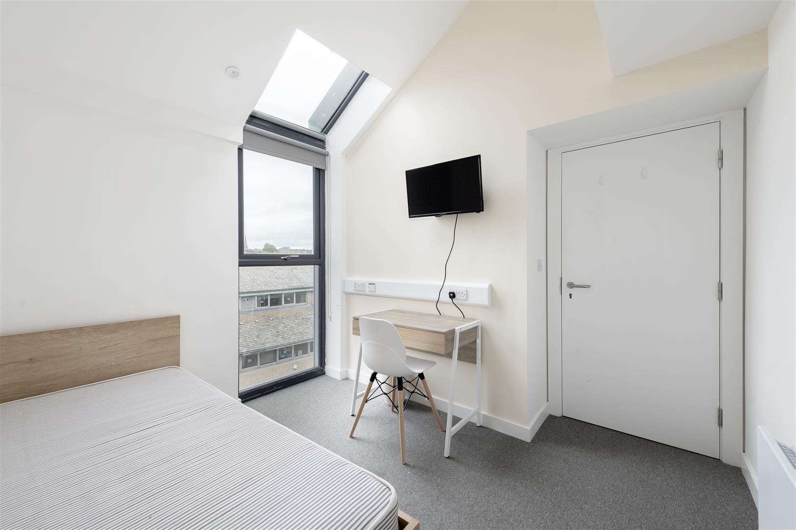 Banglo House, Lower Bristol Road, Bath, BA2
